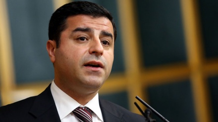 Demirtaş Ankara-PKK danışıqlarının bərpasından danışıb