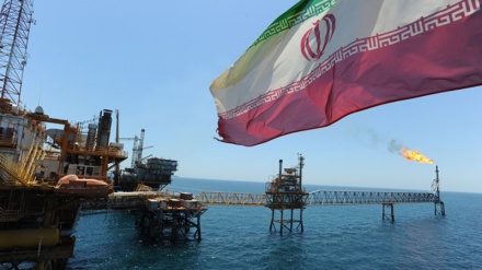 ایران سے ہندوستان کے لئے تیل کی برآمدات بڑھ کر چار لاکھ اکسٹھ ہزاربیرل روزانہ 