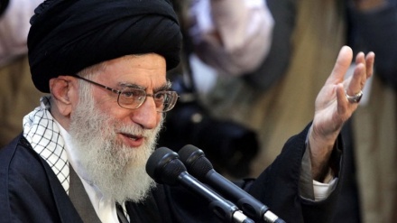 İnqilab Rəhbəri prezidentin məktubuna cavab verdilər