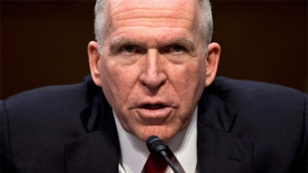 MKİ-nin sabiq rəisi Trampı səbatsız və pozğun adlandırıb