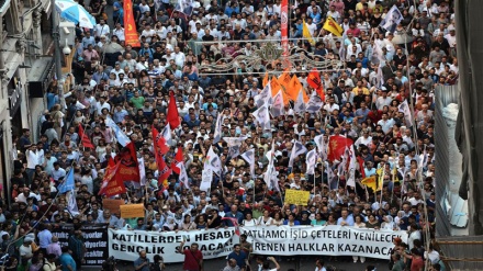 İstanbulda hökumət əleyhinə aksiya keçirilib