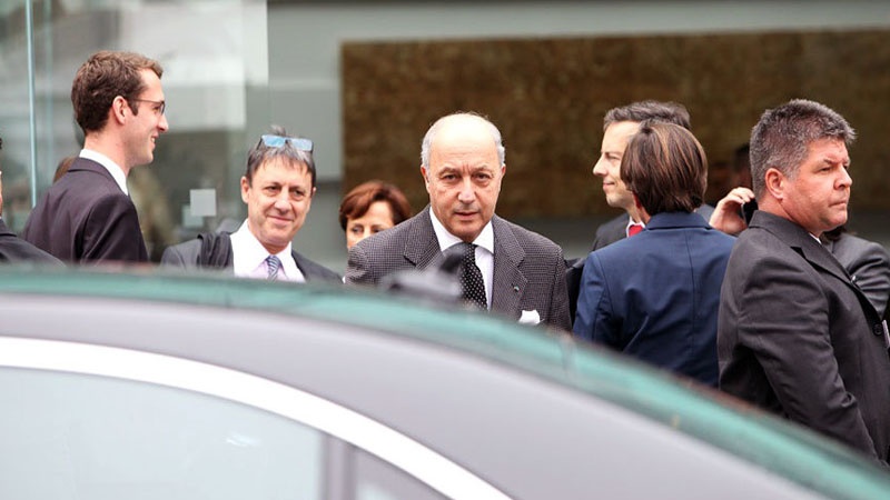 Fransa xarici işlər naziri Tehrana daxil olub