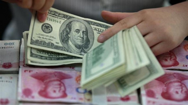 Peskov: Sve više zemalja traži zamjenu za američki dolar