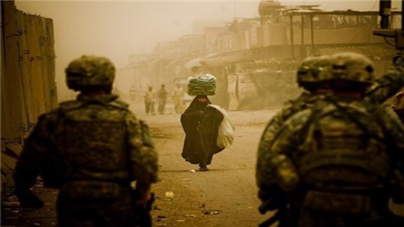 عراق میں ہلاک ہونے والے برطانوی فوجیوں کے اہل خانہ کی دھمکی 