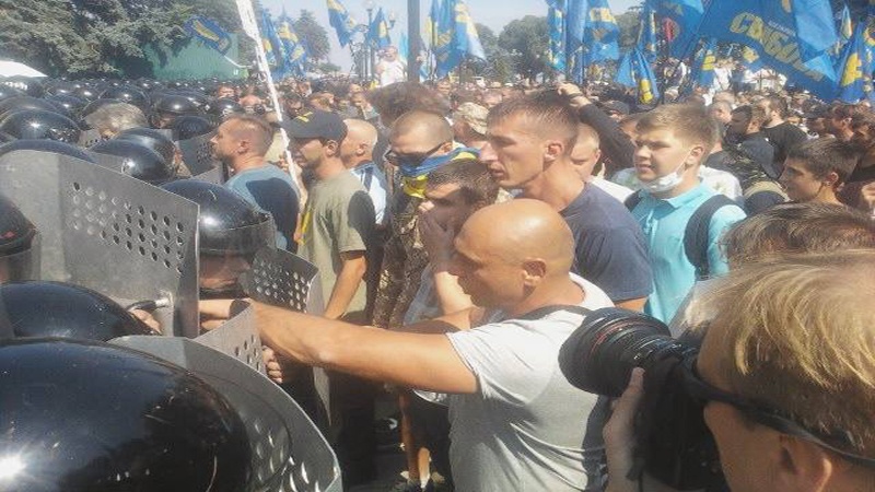 Kiyevdə törədilən partlayışlarda 100 nəfər yaralanıb