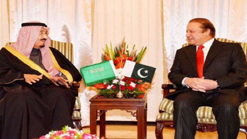 نواز شریف اور سلمان بن عبد العزیز (فائل فوٹو)