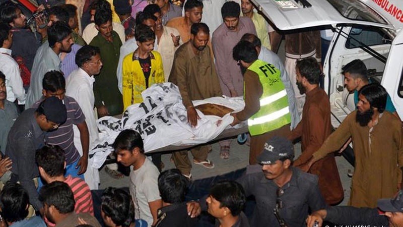 کراچی کے علاقے رفاعام سوسائٹی میں خود کش حملہ