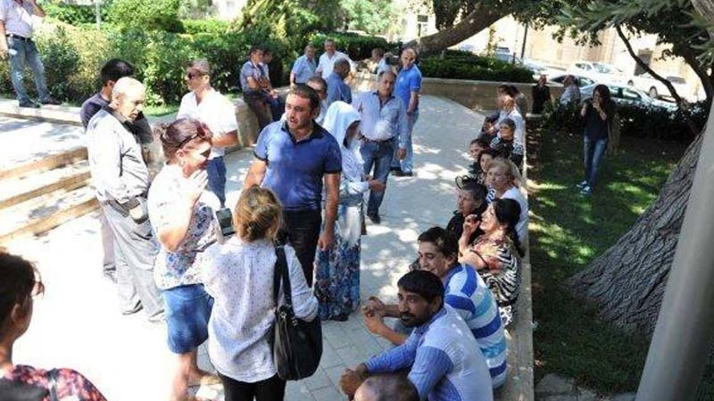 Zığ sakinləri Azərbaycan Respublikası Nazirlər Kabinetinin qarşısında aksiya keçiriblər