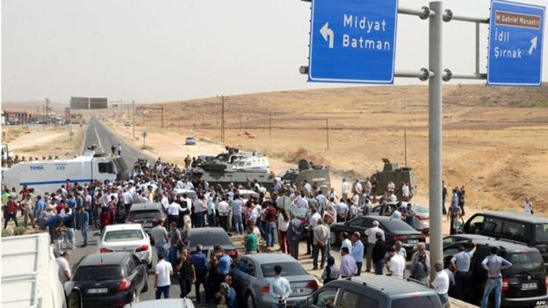 Kutabûna qanûna qedexetiya hatin û çûyînê li bajarê Cizîrê li Tirkiyê