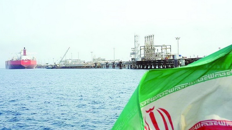 
İran dünya neft bazarında öz payını geri alır
