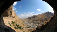 ماکو /شهری در چنبره صخره های سنگی مرتفع