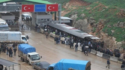 Tirkiyê deriyê sînor ê Bab El-Hewa li sînorê Sûriyê girt
