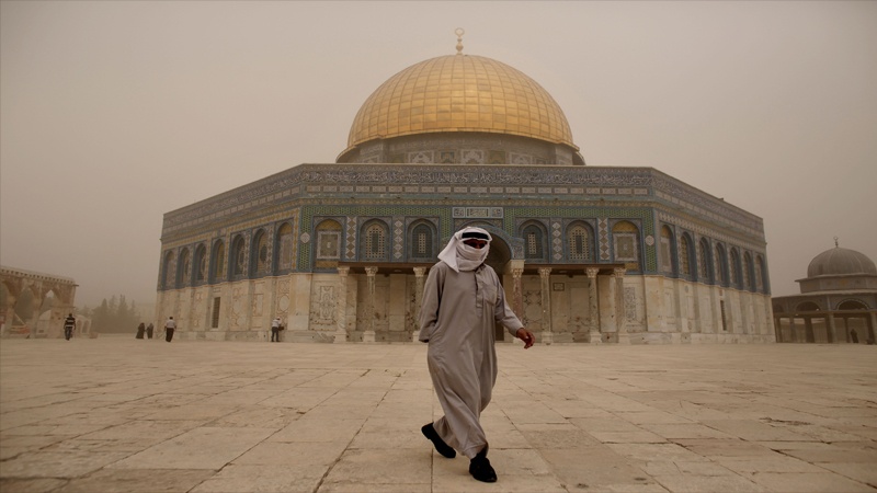 مسجد الاقصی کی کلاسیں بند کئے جانے کے خلاف فلسطینی تحریک کا ردعمل