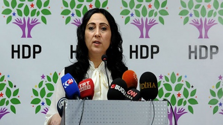 Hevdîtina taximek ji siyasetmedarên kurd tev rêberên PKK 
