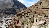 ماکو /شهری در چنبره صخره های سنگی مرتفع
