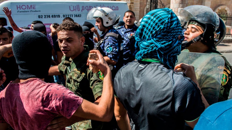 الخلیل میں فلسطینیوں اور صیہونی فوجیوں کے درمیان جھڑپیں