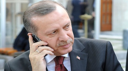 Erdogan, ji bo serxweşiyê, ji bavê Alanê re telefon kir