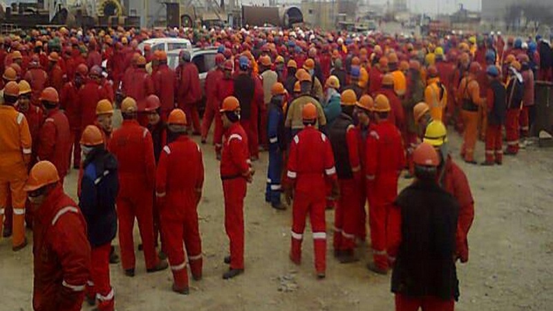 Azərbaycanda fəhlələr aksiya keçirdi