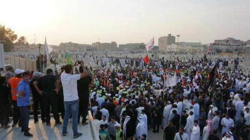 سعودی عرب، شہید عزاداروں کی تدفین میں ہزاروں افراد کی شرکت