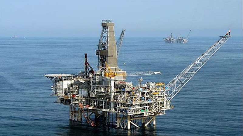 Azərbaycanın neft gəlirləri 50%-dən çox azalıb

