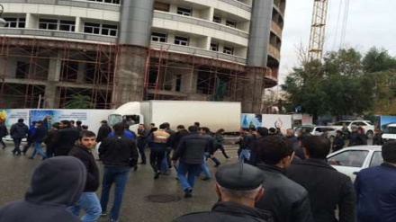 Bakıda narazılıq: Yüzlərlə insan aksiya keçirib