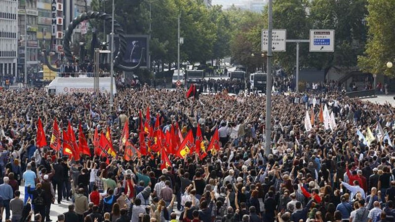 Na hiljade Turaka protestuje na ulicama Ankare