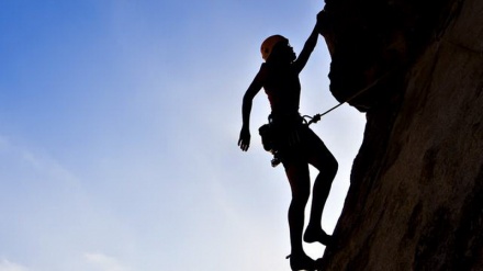 Hilkişîna ser qûça çiyayê Sen Biran li Loristanê de