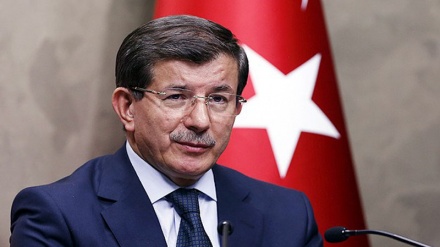 Ahmet Davutoğlu: U borbi protiv DAIŠ-a su neophodni kopneni napadi