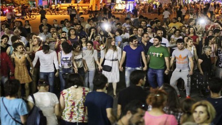 İrəvanda yenidən etiraz aksiyaları başlanıb