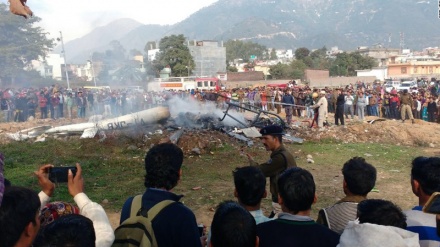 ہندوستان کا ایک ہیلی کاپٹر گر کر تباہ ہو گیا