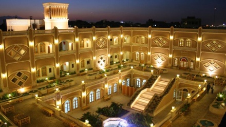 Umjetnost arhitekture i iranska kultura (06.11.2015)