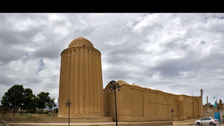 مزگەوتی مێژوویی بەستام