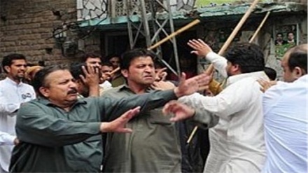 پاکستان کے صوبہ پنجاب میں دو پارٹیوں کے درمیان تصادم میں چھ افراد زخمی 