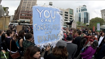 Nyu-Yorkda yüzlərlə amerikalı tələbə irqçiliyə qarşı aksiya keçirib