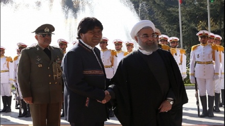 ایران بولیویا کے ساتھ تمام میدانوں میں تعاون کو فروغ دینے کے لئے تیار ہے : صدر روحانی