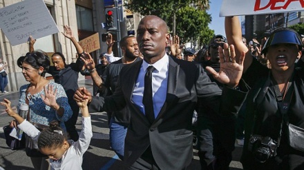 ABŞ polisinin rasizminə qarşı aksiya