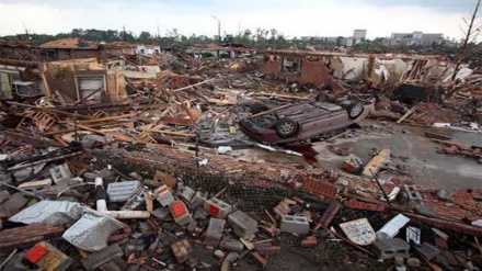 Tornada i uragani u Americi oduzeli desetine života