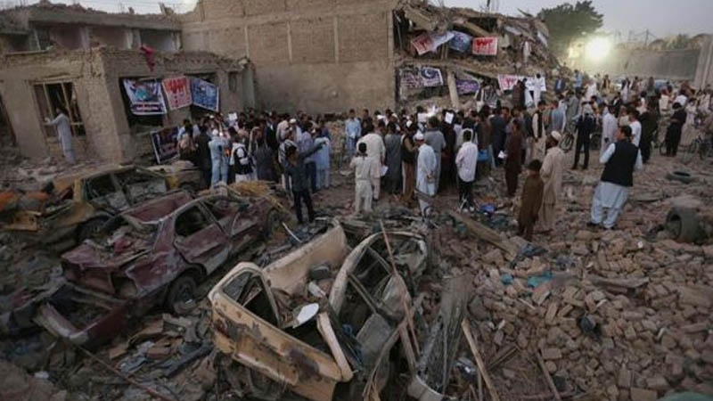 قندوز میں طالبان کی جانب سے دو امریکی فوجیوں کو ہلاک کئے جانے کے بعد امریکہ اور نیٹو نے اس علاقے پر شدید بمباری کر دی۔