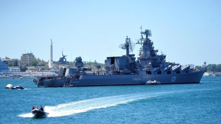 روس کا سب سے بڑا جنگی بحری جہاز شام کے ساحلوں پر قریب تعینات