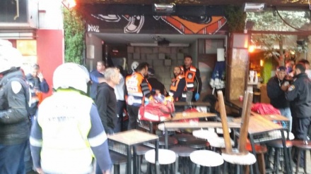 U pucnjaci u Tel Avivu ubijena jedna, ranjeno 5 osoba