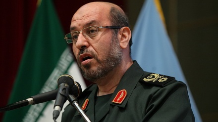 امریکہ نکل جائے تو خطے میں امن قائم ہوجائے گا۔ ایرانی وزیر دفاع