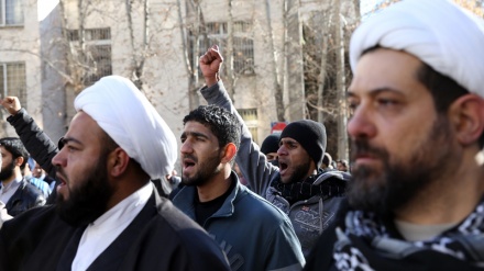 İranlıların Şeyx Nimrin edamına kəskin reaksiyaları