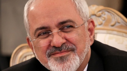 İran xarici işlər naziri Vyanada səfərdədir