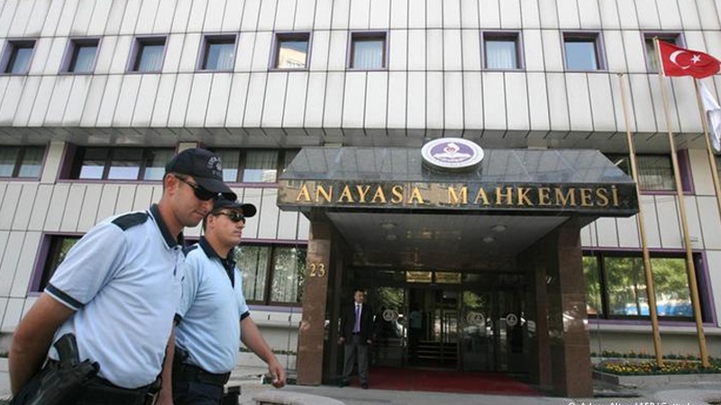 İstanbul prokuroru 1128 universitet müəlliminin məsuliyyətə cəlb olunmasını istəyib
