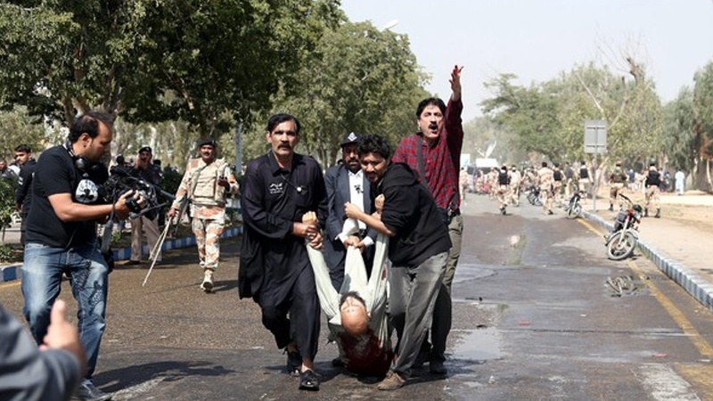 اسلام آباد میں مظاہرین اور سیکورٹی اہلکاروں کے درمیان تصادم 