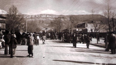 Dîmenên mayînde û balkêş ji xwenîşandana gelê Îlamê di heyama Inqilaba Islamî