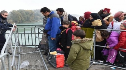 İtaliyada hər il 150 min mühacir qəbul olunacaq