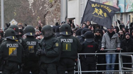 اوباما کے دورہ جرمنی کے خلاف مظاہرہ 