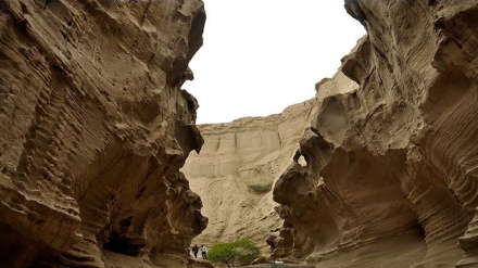 وێنەگەلێکی جوان له سرووشتی سەیر و سەمەرە و جوانی شارەکانی ئێران
