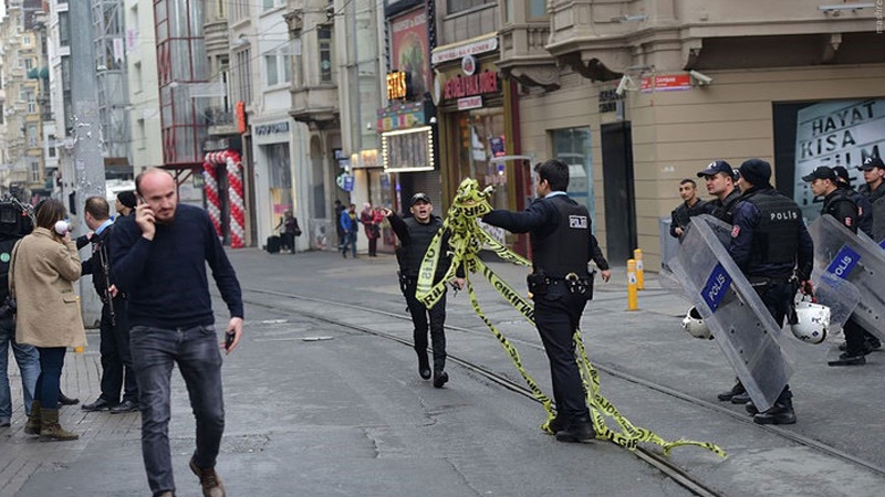İstanbul partlayışında iki nəfər yaralanıb